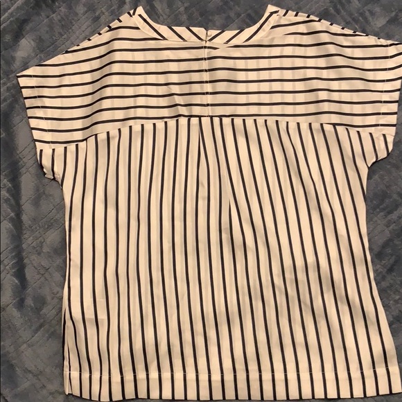 Banana Republic Top - Picture 3 of 5